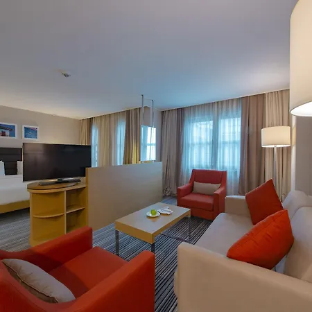 Hilton Garden 4*