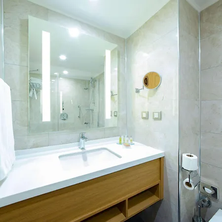 Hilton Garden 4*
