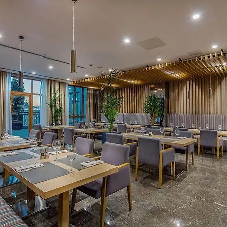 Hotel Hilton Garden 4*