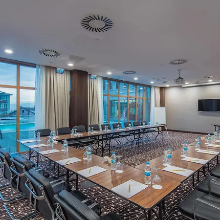 Hilton Garden 4*